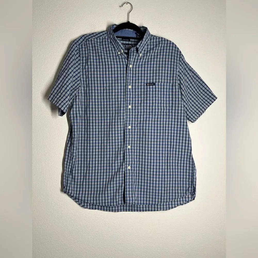 CHAPSĀ Easy Care Menās Large ShortāSleeve Button Down Collar Shirtāblue